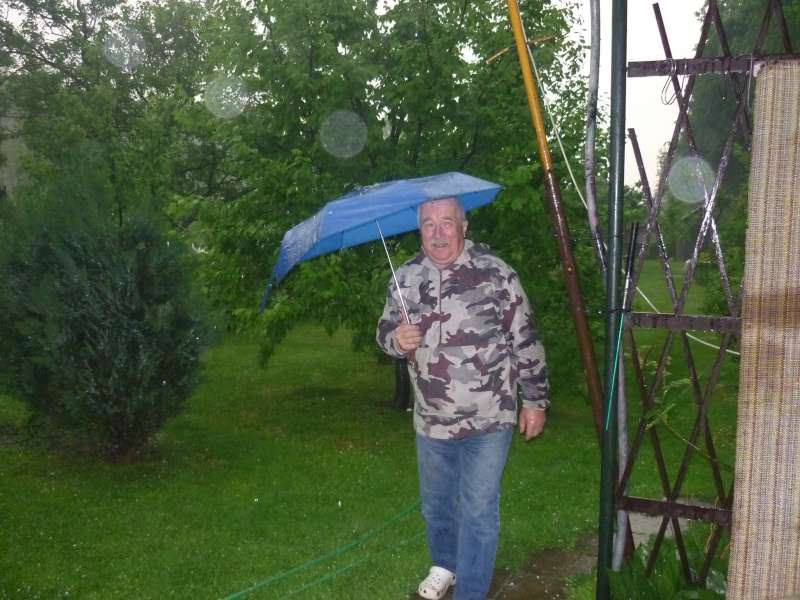 starosta jde na schůzi